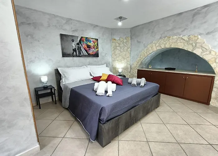 Scotti House